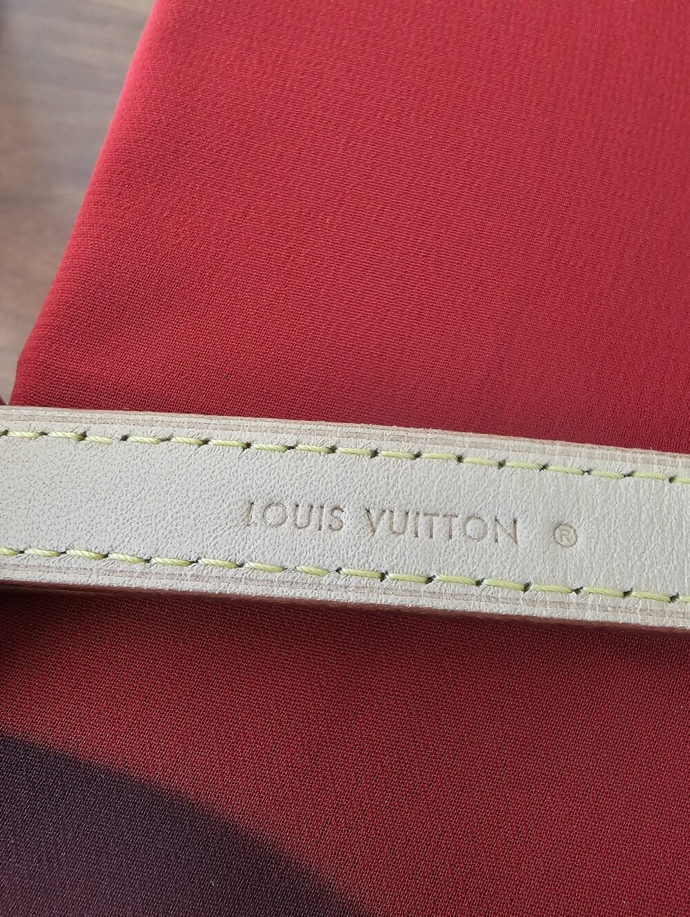 💯 AUTHENTIC LOUIS VUITTON NATURAL VACHETTA LEATHER STRAP WITH GOLD HARDWARE - Picture 2 of 3